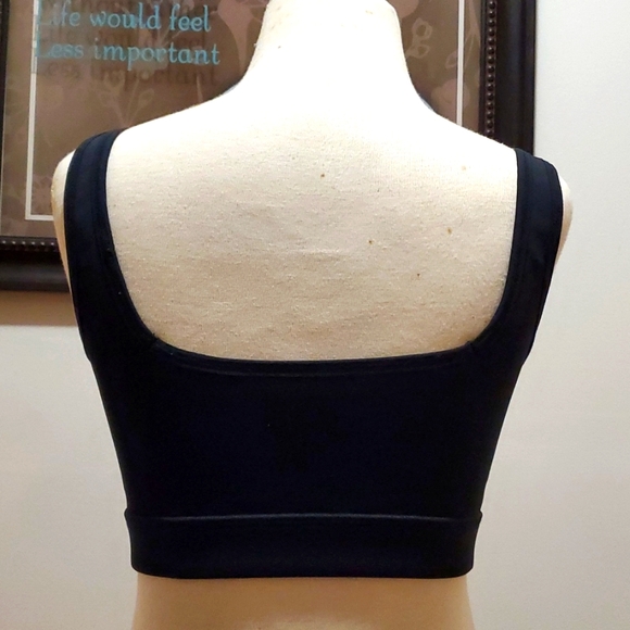 Fabletics Front Zip High Impact Sports Bra Black Sz M - Picture 6 of 8